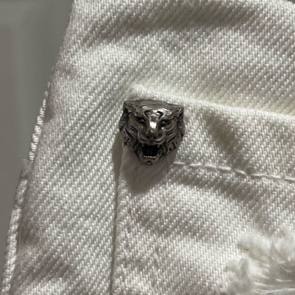 Just Cavalli Distressed White Denim Shorts with Skull and Stud Detail - Size 31 - Picture 4 of 9